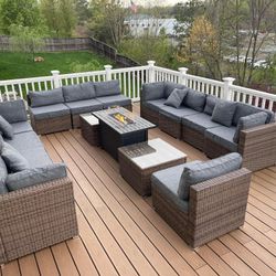 New inbox patio set (we finance and deliver)($54 down,90 day no interest payment plan)