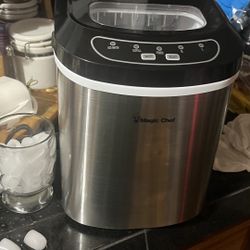 Magic Chef Ice Maker; Ice In Minutes Now $40