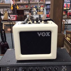 Vox MINI3 G2 Portable Modeling Guitar Amplifier 💵  💳  💵  Cash and Card Accepted