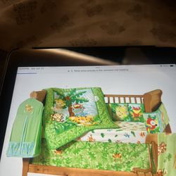 Fisher Price Animals  Of The Rainforest, Crib Set  Y2K