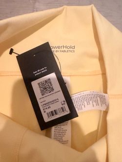 New Flabletics Work Out Buttery Yellow Leggings
