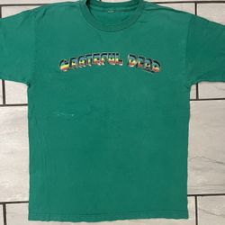 VINTAGE 2005 Green Grateful Dead Graphic Band T Shirt Size Medium Rainbow Font