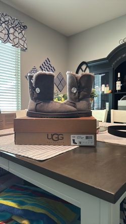 UGG W Bailey Button Bling (Grey)