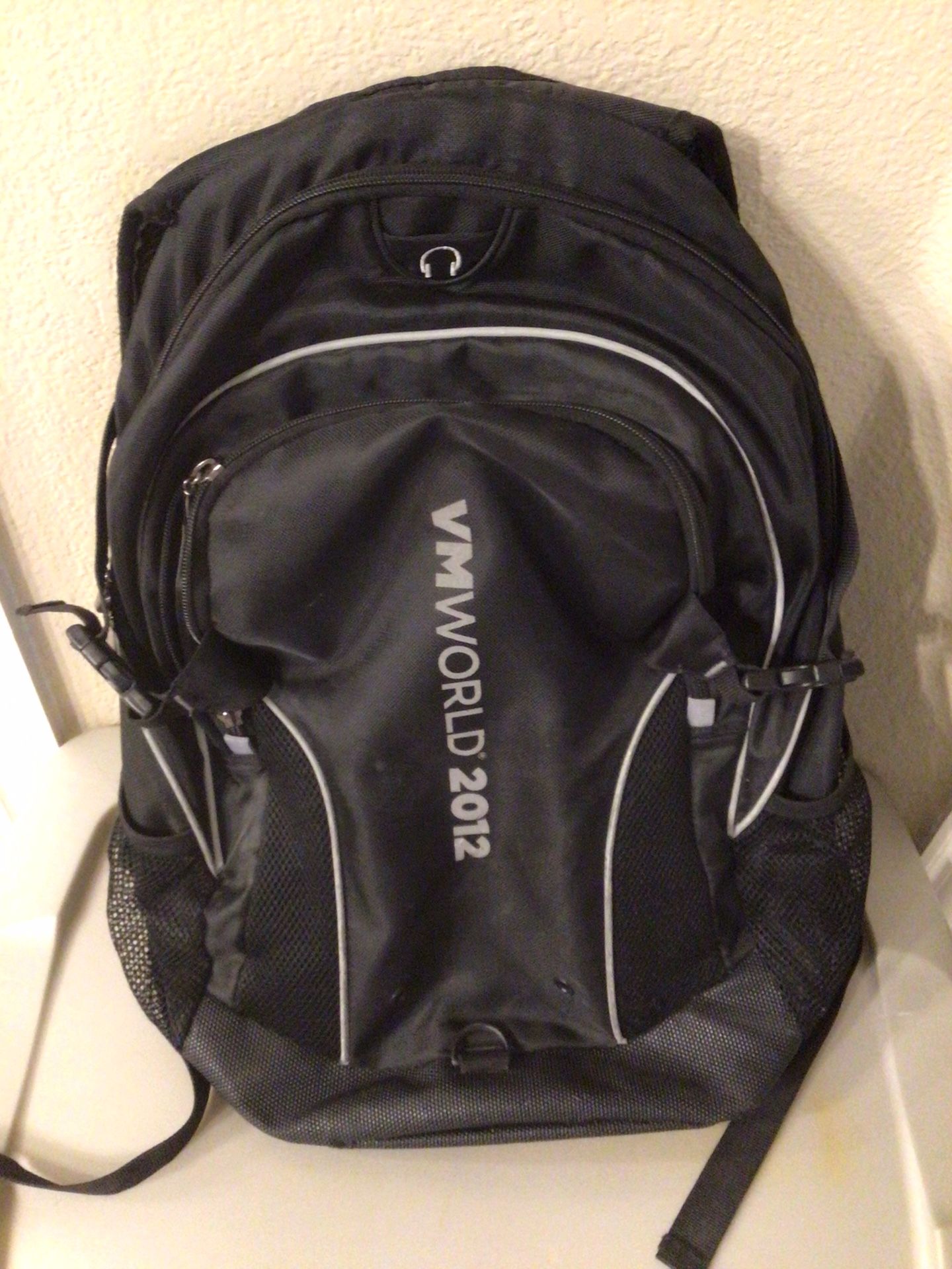 $15obo VMworld Laptop Backpack