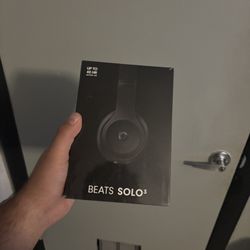 Beats Solo 3 Wierless NEW