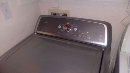 Maytag Bravos X Washer