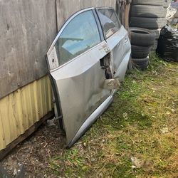 2014 Two 2020 Nissan Rogu Driver Side Door Parts