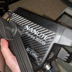 Nanlite 300B