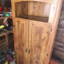 Entertainment center