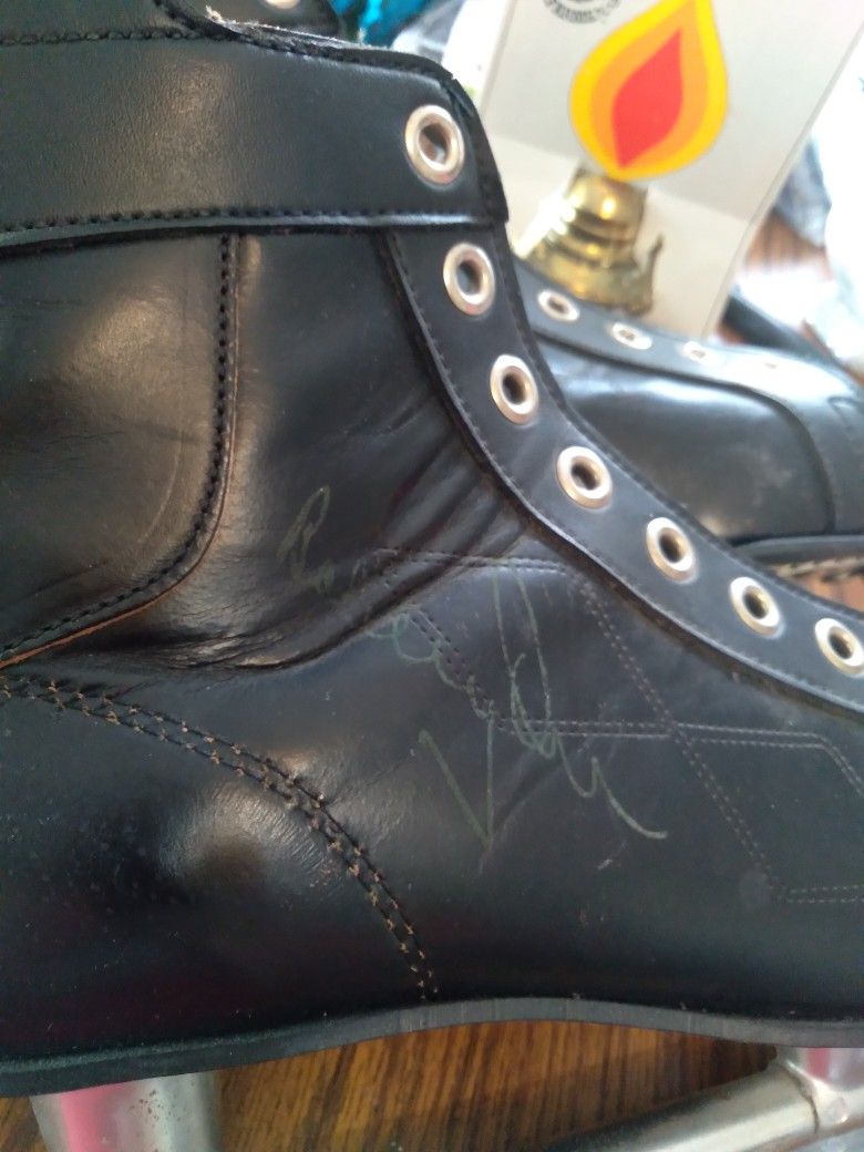 Bobby Orr Signed Set Of Skates