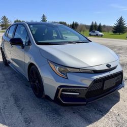21 Toyota Corolla SE