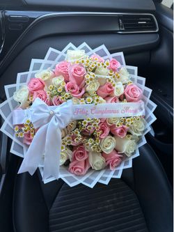 National girlfriend day bouquet