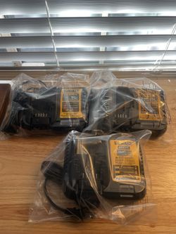 New Dewalt Charger 12V/20V $25 Each-Cada Uno Firm-Firme