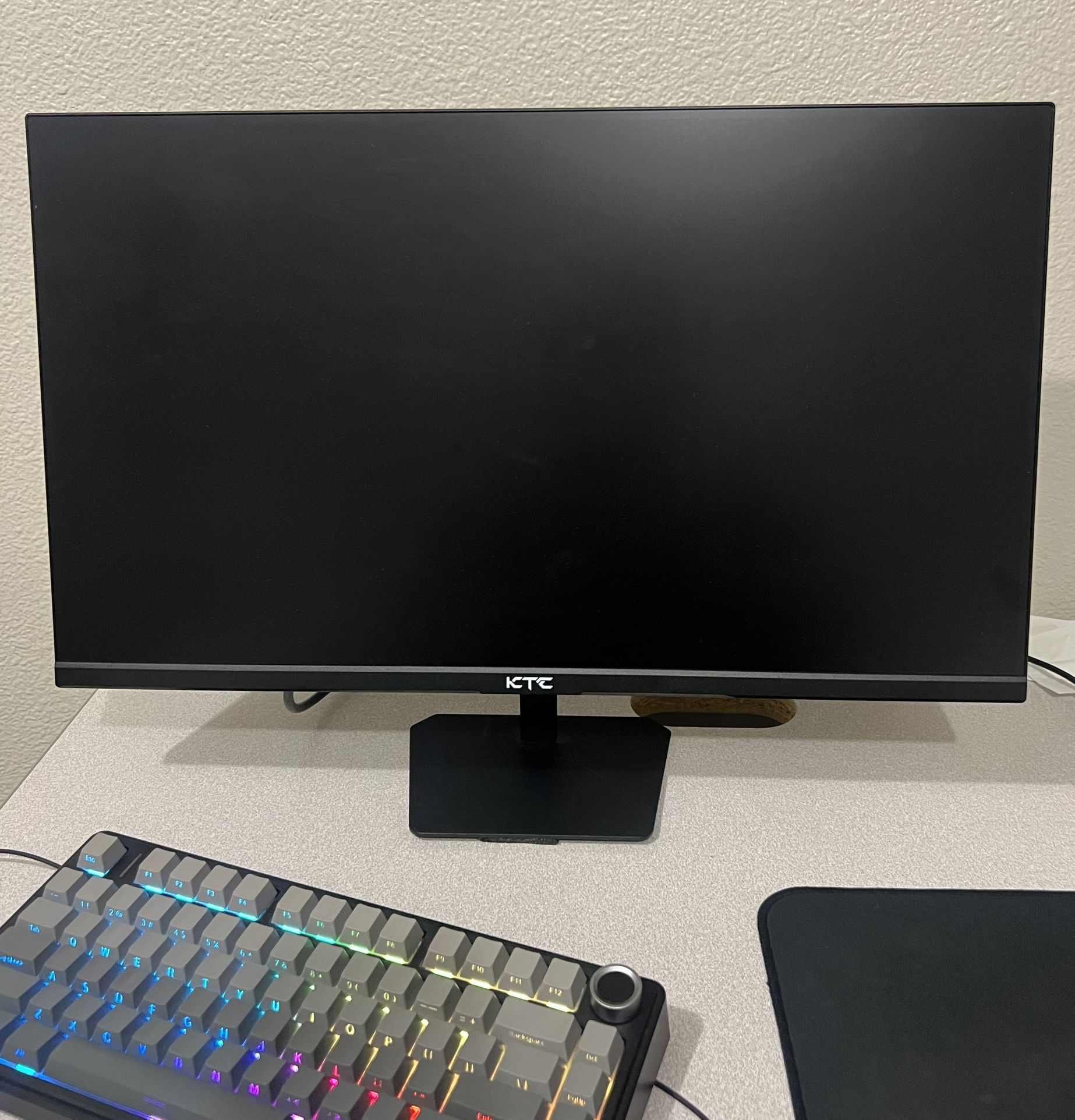 Gaming Monitor 180Hz Refresh Rate