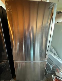 Kenmore Bottom Freezer Fridge Stainless Steel LEDLighting