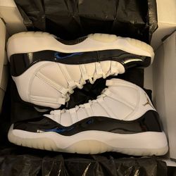 Jordan Retro 11 “Gratitude” 6.5 Youth