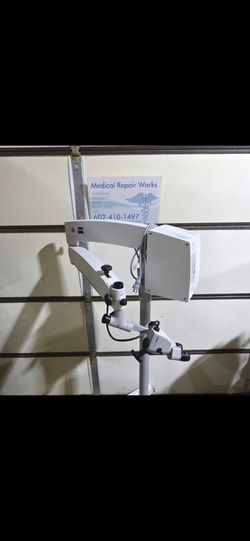 Carl Zeiss OPMI Pico Surgical/Dental Microscope (f170 Head) - Floor StandCarl Zeiss OPMI Pico Surgical/Dental Microscope (f170 Head) - Floor Stand