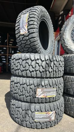 VENDO SET DE 4 LLANTAS 33x12.50R17LT BLACKHAWK POR $750