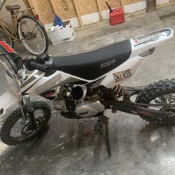 SSR 125cc Dirt bike 