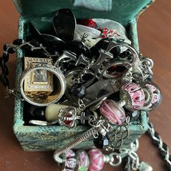 Mystery Jewelry Box /// Pandora And More !