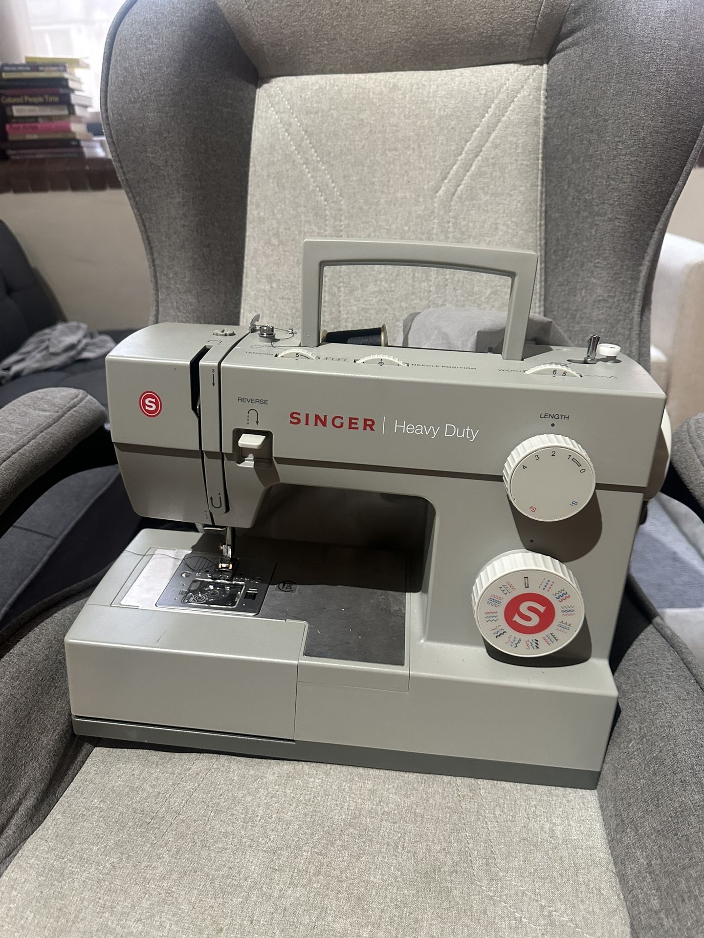 Singer HD4452 Heavy Duty Sewing Machine