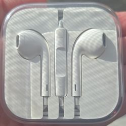 Apple Ear Buds (New)