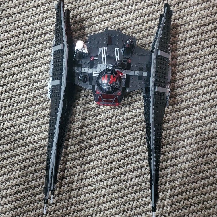 Lego Star Wars Kylo Ren Tie Fighter