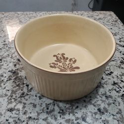 Pfaltzgraff Village Souffle Baker Dish  8- 1/2 Across