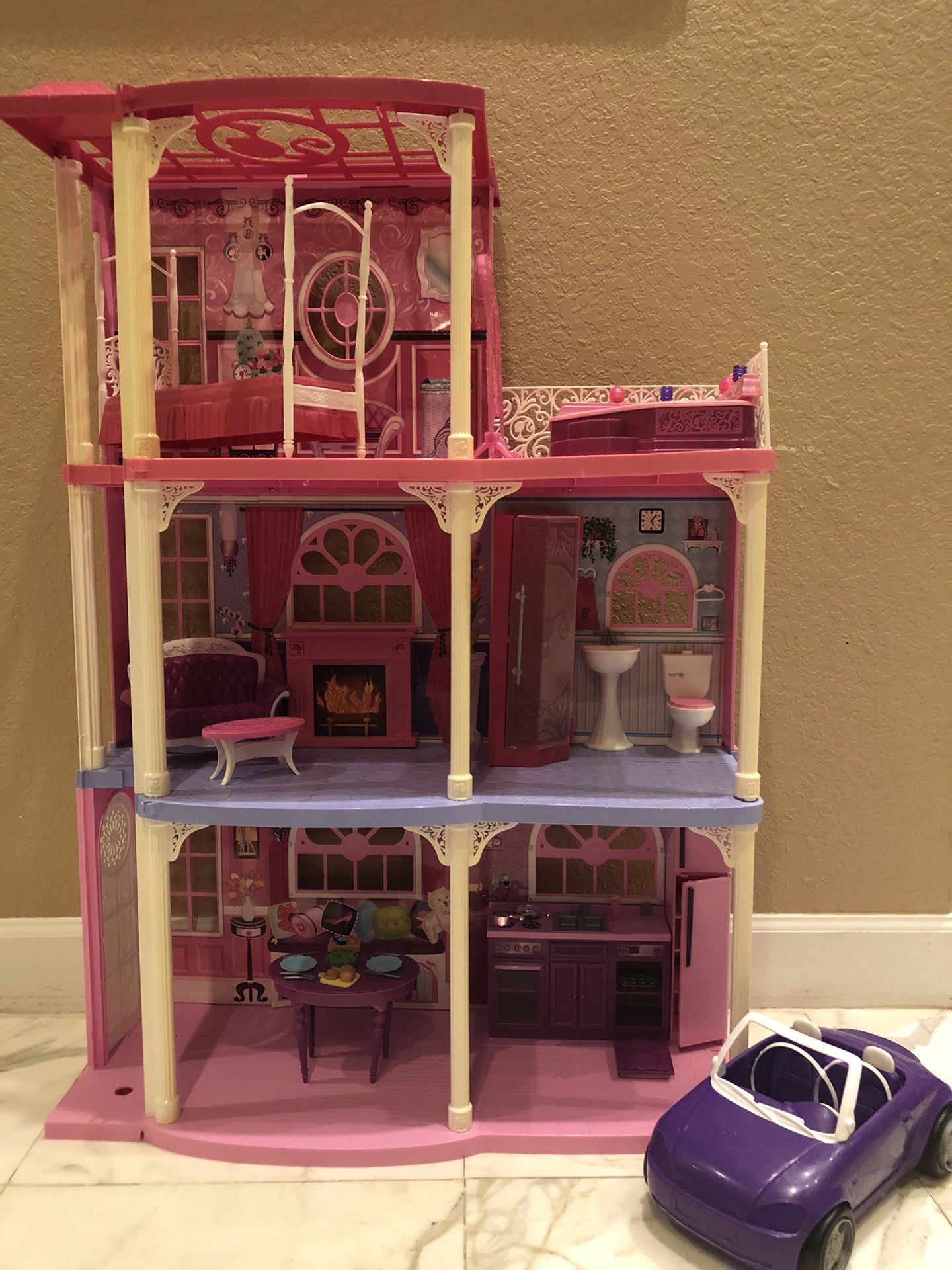 Barbie Dream House With Extras for Sale in Bayonne, NJ - OfferUp