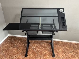 Art desk
