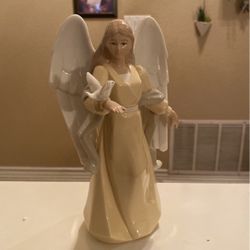 Christmas Hallmark Serena Porcelain Angel Figurine 8”😇