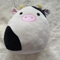Cute cow plush/squishmallow style stuffed animal