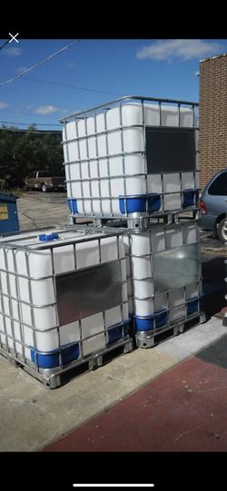 250 gallon clean container, perfect for recycling rain water for gardens, farms, recycling oil, or power wash