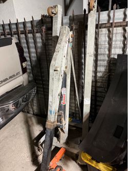 Engine hoist