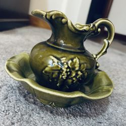 McCoy Pottery Vintage Green Pitcher & Wash Bowl Basin Set