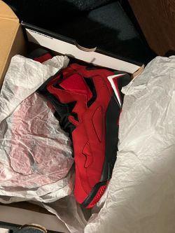 Shoes Jordans an Nikes
