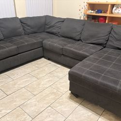 Gray Sectional Couch With Ottoman 