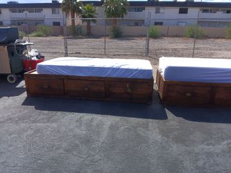 Wood Storage Bed Frame with Drawers