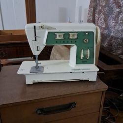 Vintage Singer Sewing Machine