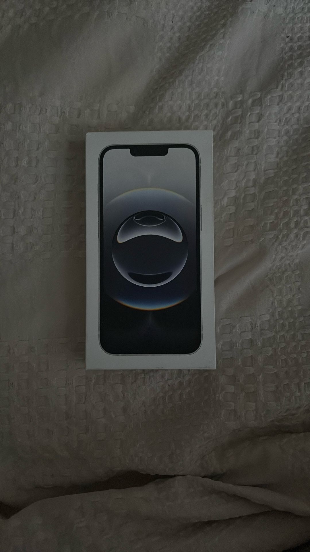 iPhone 16e , White, locked