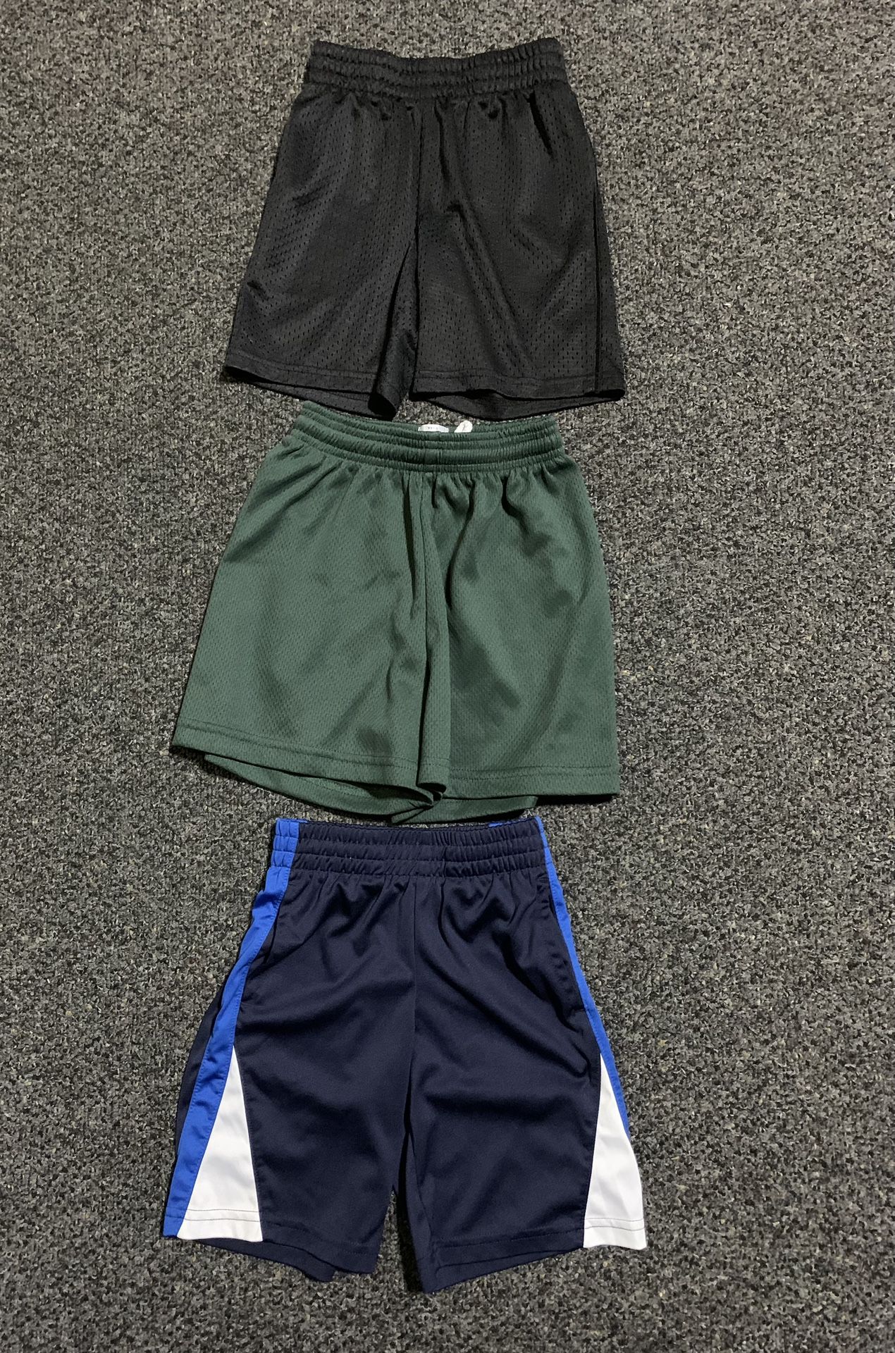 Bundle of 3 boys size 4 sport shorts 