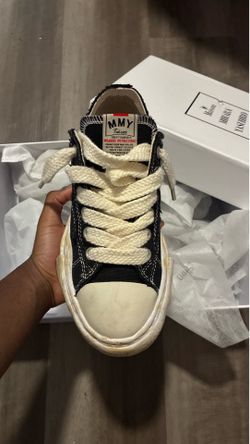 Maison Mihara Black And White Size  7