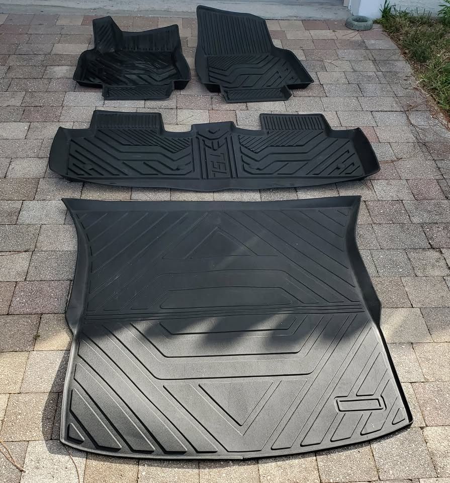 Tesla MODEL Y Floor Mats