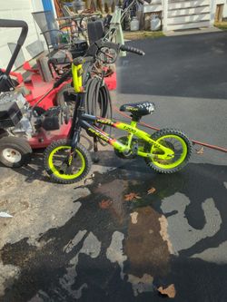Kent Street Racer Kids Bike