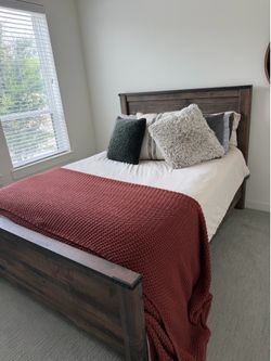 Queen Size bed