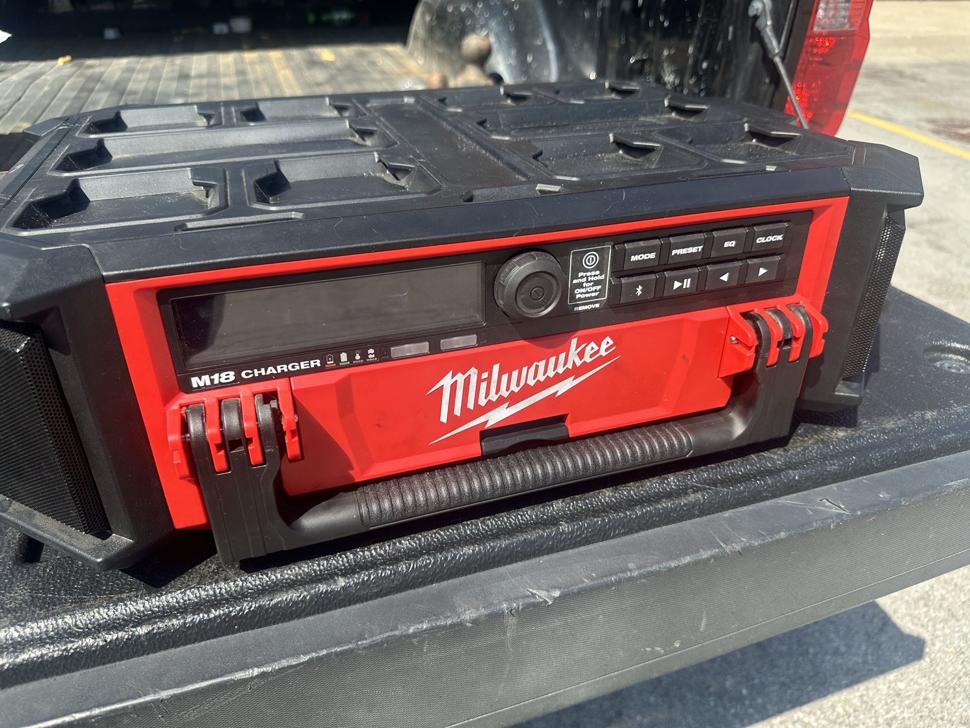 Milwaukee M18 Packout Radio 