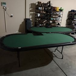 2 poker tables. 10 players
