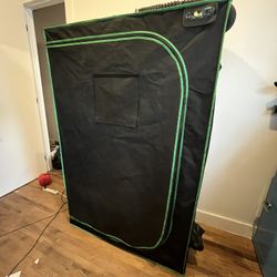 Grow Tent With Light