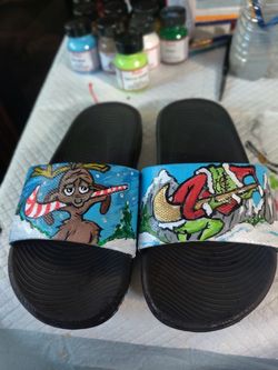 NIKE ,CUSTOM HAND PAINTED BY ME, MAX AND GRINCH, USED, 13C, CHRISTMAS THEME