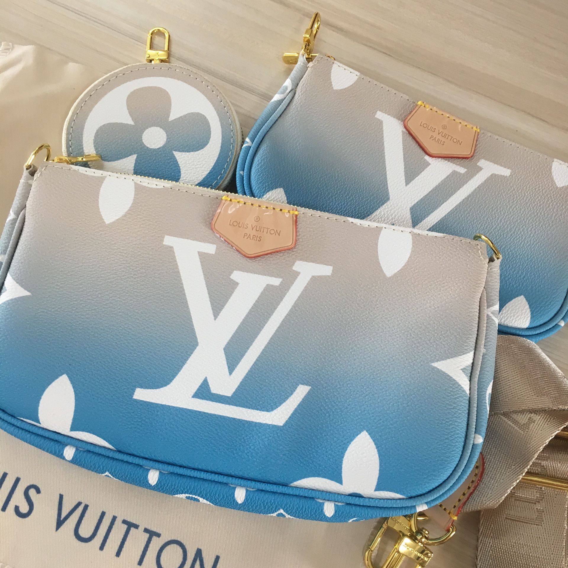 LOUIS VUITTON Rose Poudre Monogram Canvas Locky BB Bag
